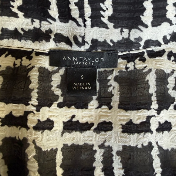 Ann Taylor Tie Neck Blouse - Picture 7 of 8